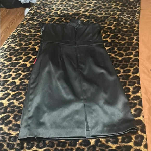 Black and Pink Strapless Ruched Cocktail Dress by White Black Market - Picture 2 of 3